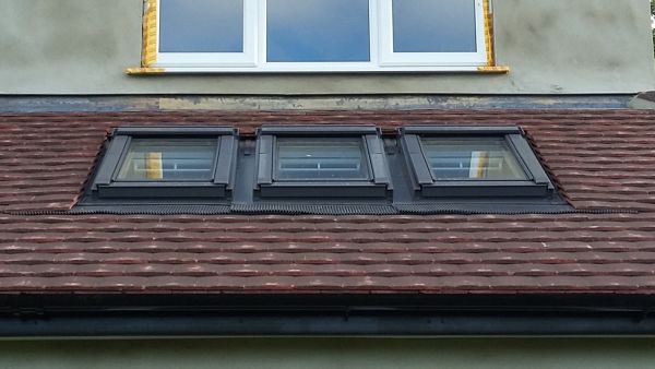 Velux burkolókeret 2002M hármas