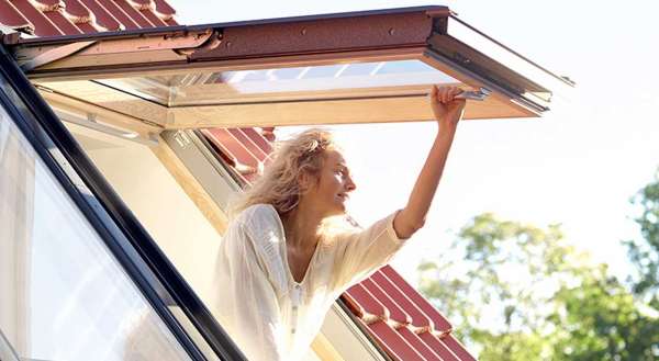 Velux GPL 3070 tetőtéri ablak