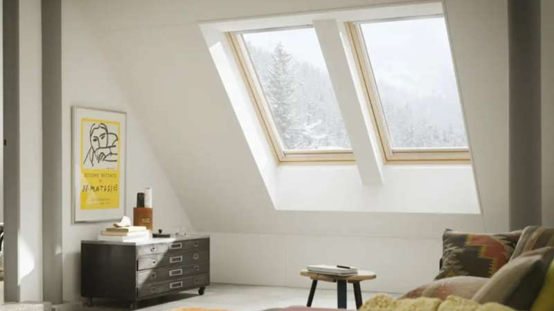 Új, extra hőszigetelésű VELUX Comfort tetőtéri ablakok